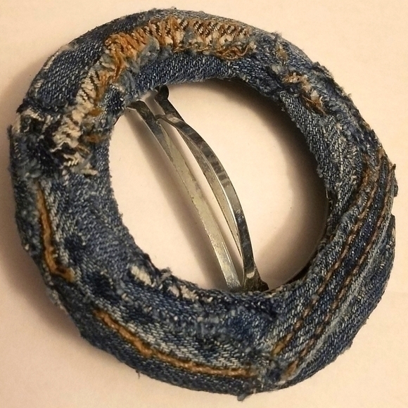 Tasty Raw Edge Denim Hair Clip - Picture 1 of 5